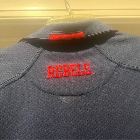 Ole Miss Nike Dri Fit Navy golf shirt - Picture 4 of 5